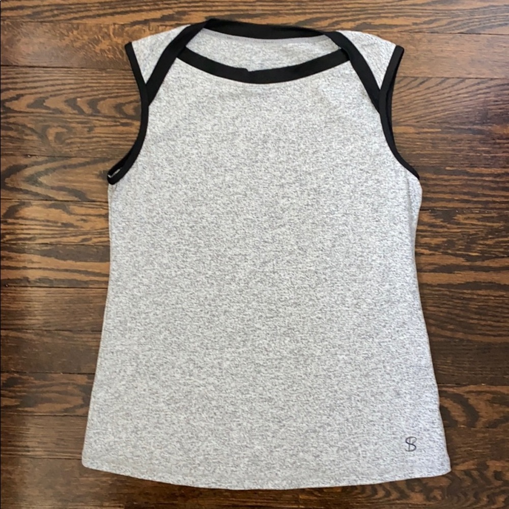 Tennis top